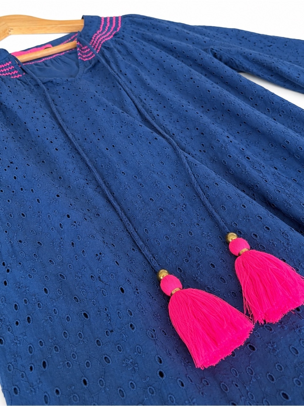 Lilly Pulitzer Lucee Navy Pink Embroidered Eyelet Shift Dress, Size Medium - Picture 4 of 9